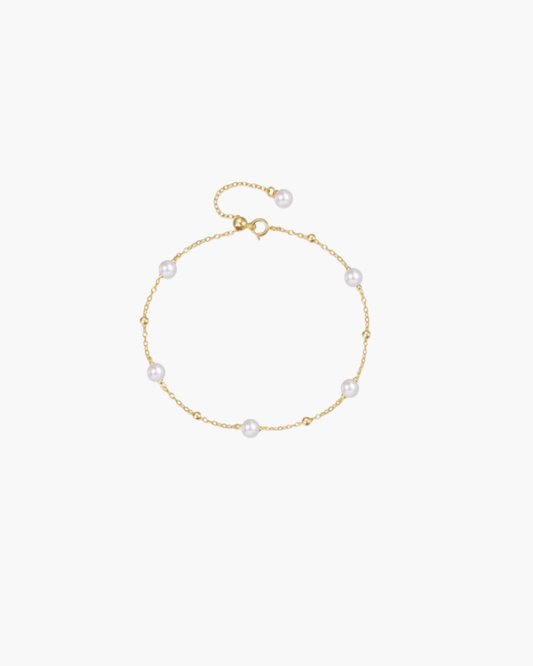 pearl bracelet