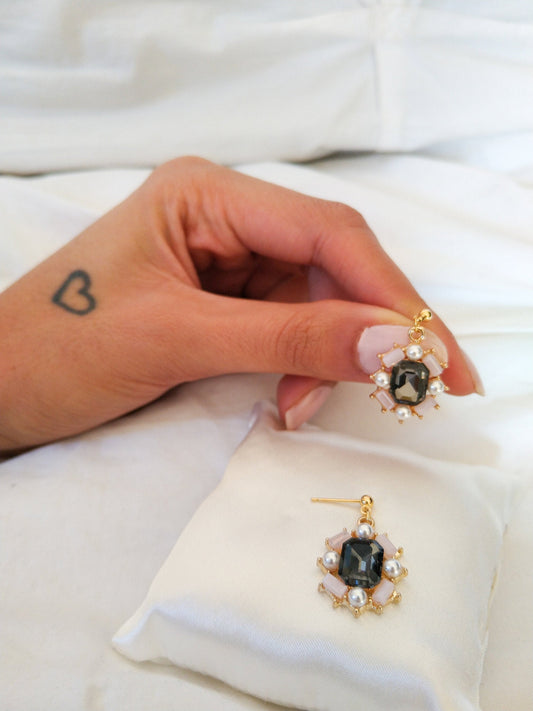 Stunner - 18k gold post with  Rhinestone Crystal Gemstone Pendant Charm, Statement Earring